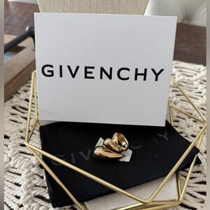 Givenchy Feline Stack Ring in Golden Yellow Metal - Size 6.75 - New with Tags